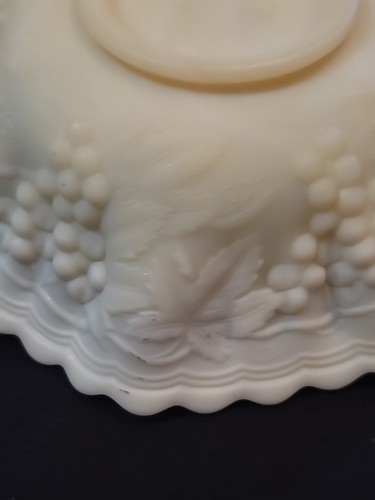 Imperial Custard Milk Glass Ruffled Crimped Scalloped Edge Grape Leaf Bowl 10.5" - Picture 17 of 24