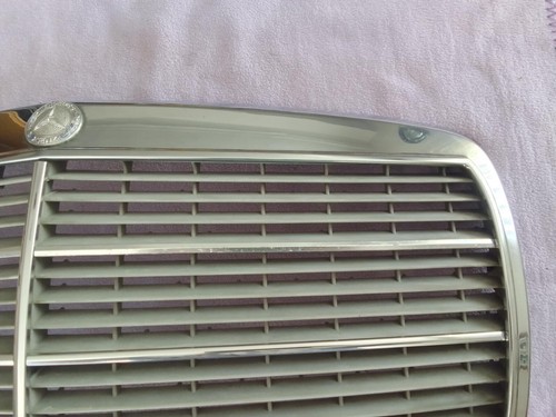 Mercedes Benz w123 Kühlergrill front bonnet radiator grill - Picture 10 of 22