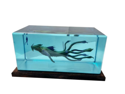Deep Blue Sea, Ocean Resin Lamp, Subnautica Diorama Lamp, Diver Resin Lamp