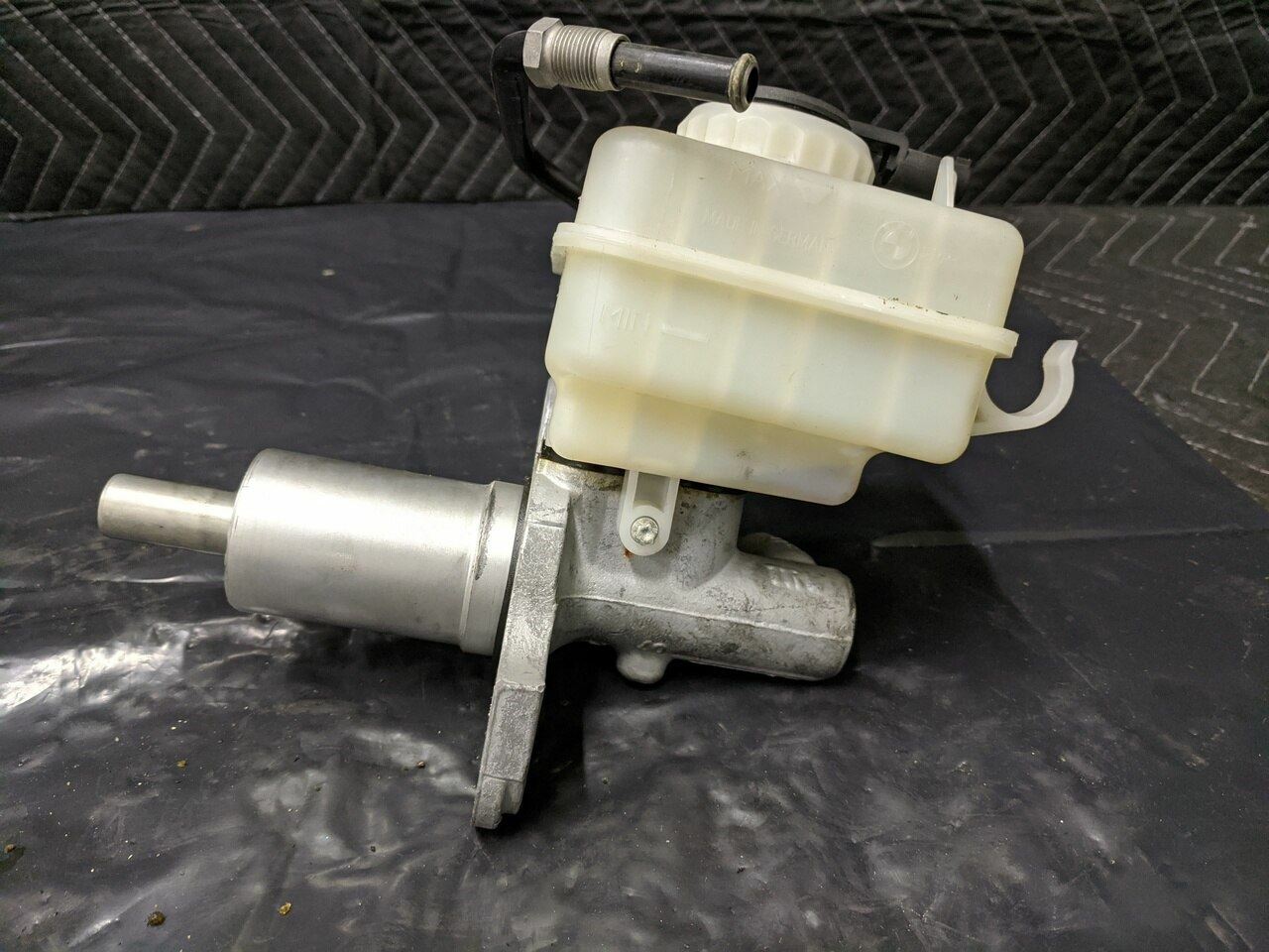 BMW E60 5Series Brake Master Cylinder 34336786586 eBay