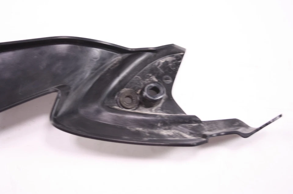 Крышка правостороннего обтекателя 14 MV Agusta Rivale 800 - Изображение 2 из 4