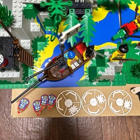 LEGO Enchanted Island 6278 99.99% Complete Missing Legs W/ 9/10 Manual Rare!
