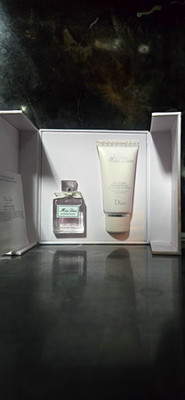 Dior Miss Dior Blooming Bouquet Gift Set Mini Fragrance & Body Milk Lotion