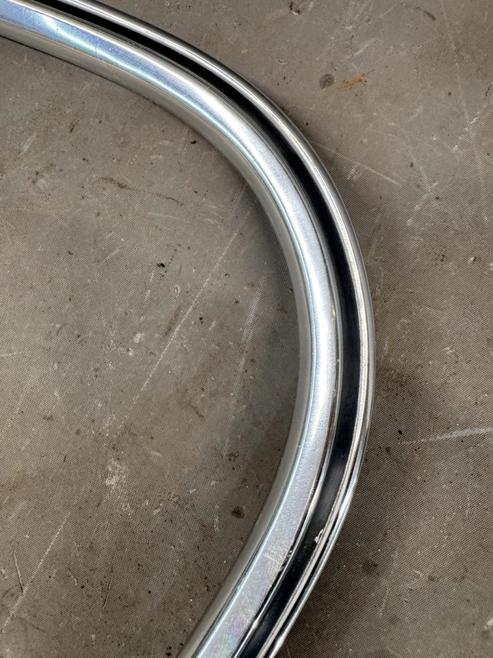 Lámpara trasera Ford Econoline 1975-1991 furgoneta biseles moldura E100 E150 E250 Foto 4 de 4