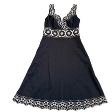 Ann Taylor Black White Embroidered Sleeveless V Neck Midi Dress Size 6