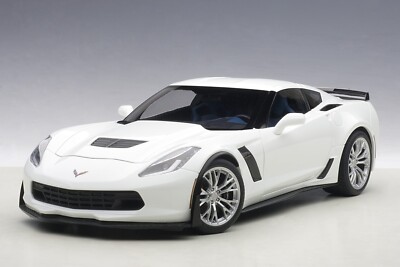 【美品】AUTOart1/18CORVETTE C7.R24HRS 2016 s-l400.jpg