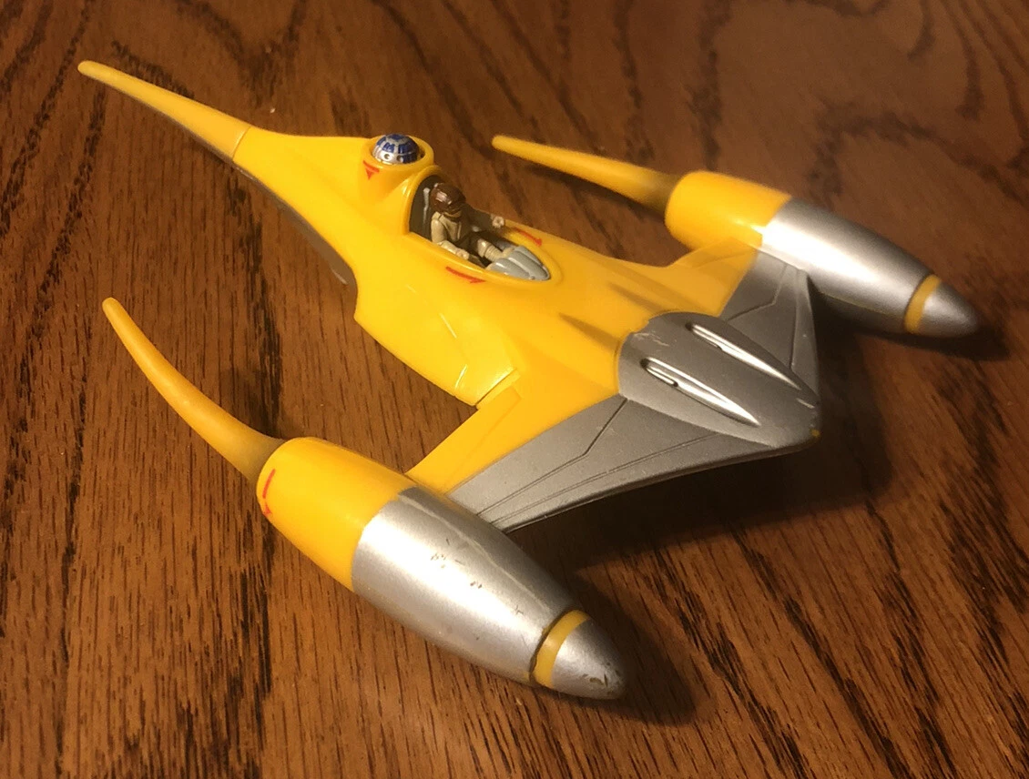 Anakin naboo starfighter 2025