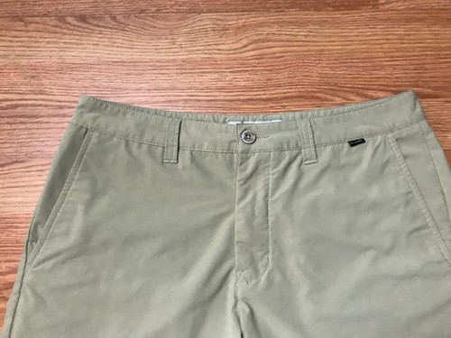 Travis Mathew Shorts Mens 32 Beige Performance Golf Nylon Polyester Blend - Picture 2 of 10