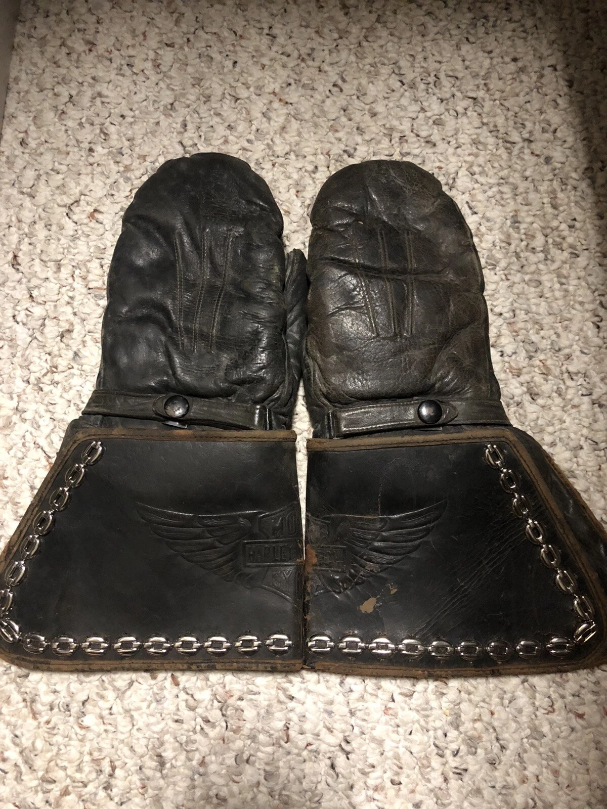 Vintage 1930s Harley Davidson Gauntlet Gloves w/original HD chain accessories. - Picture 1 of 6