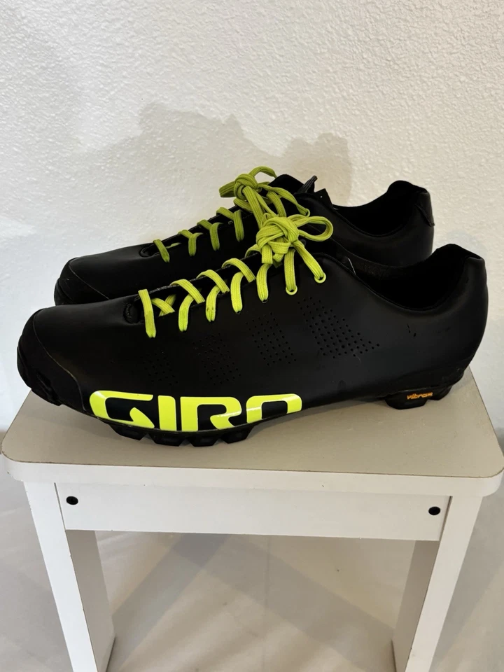 Zapatos de ciclismo Giro Easton azul oscuro y verde fluorescente para hombre talla 12 Foto 2 de 4