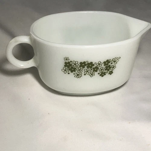 VTG 1970s PYREX Spring Blossom Green Daisies Gravy Boat W/Plate USA Made Retro