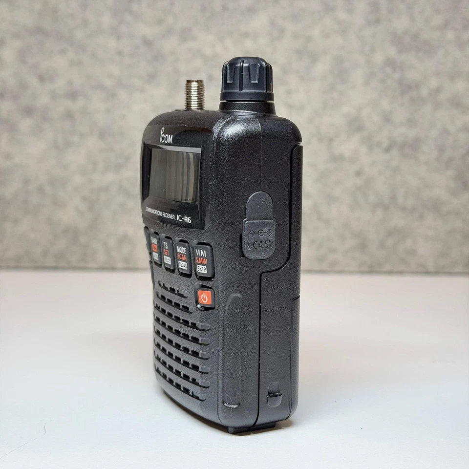 ICOM IC-R6 Wideband Scanner Receiver 0.15-1310MHz JP Ver. - For Parts/Repair - Image 3 of 4