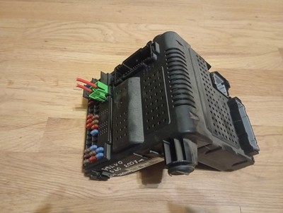     VOLVO XC70 II V70 III S80 II CEM Sicherungskasten Sicherungsbox 30786889