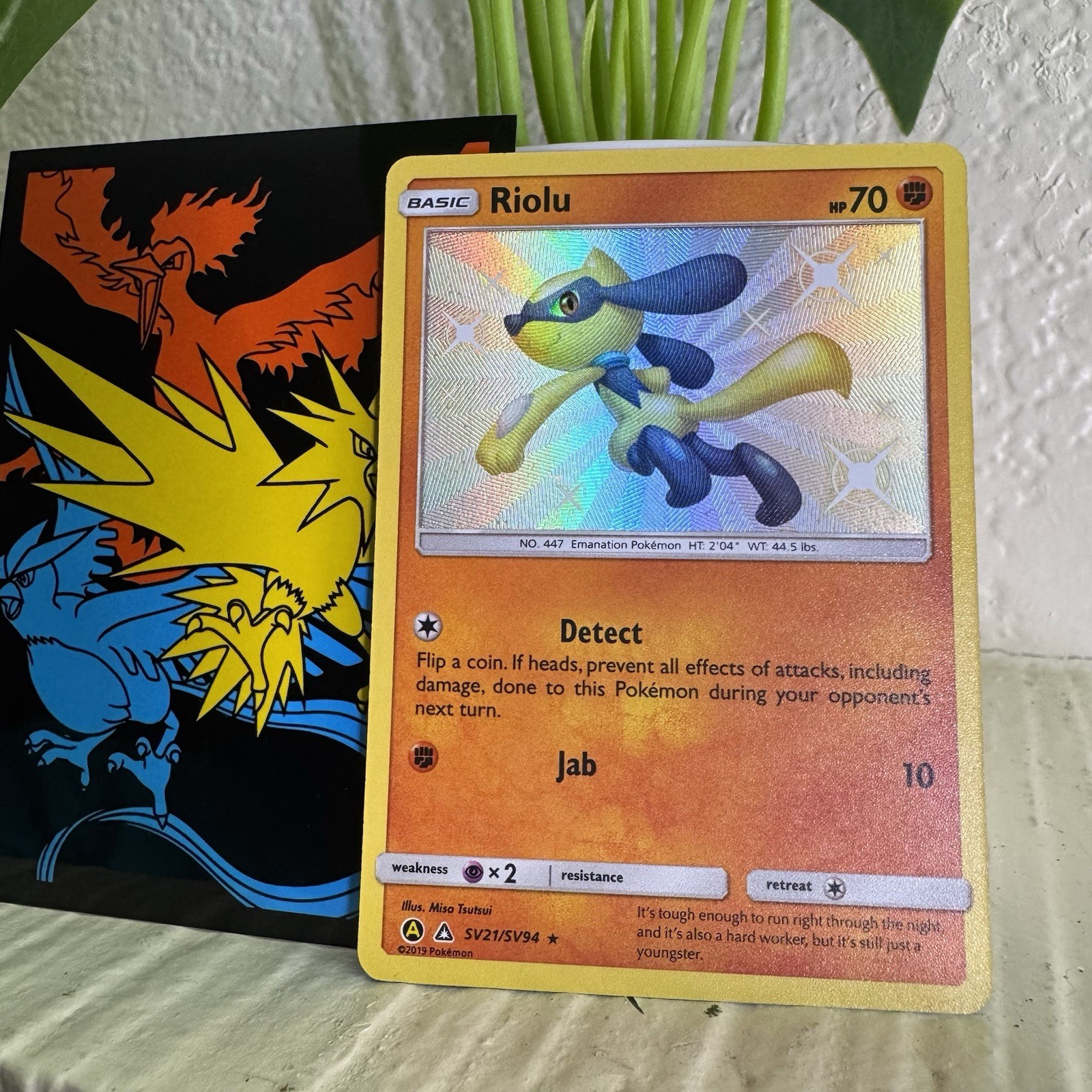 Pokémon Card Riolu SV21/SV94 Hidden Fates: Shiny Vault Holo Sun & Moon Era 2019