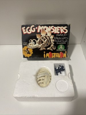Egg Monsters Die Monster Bandai 1987 Games Preziosi Stegosaurus Vintage