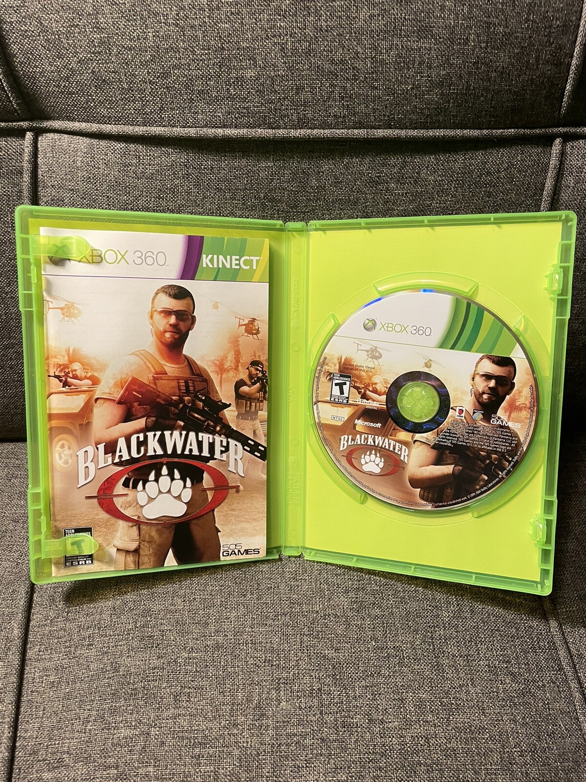 Blackwater (Microsoft Xbox 360, 2011) Complete CIB Free Shipping Tested