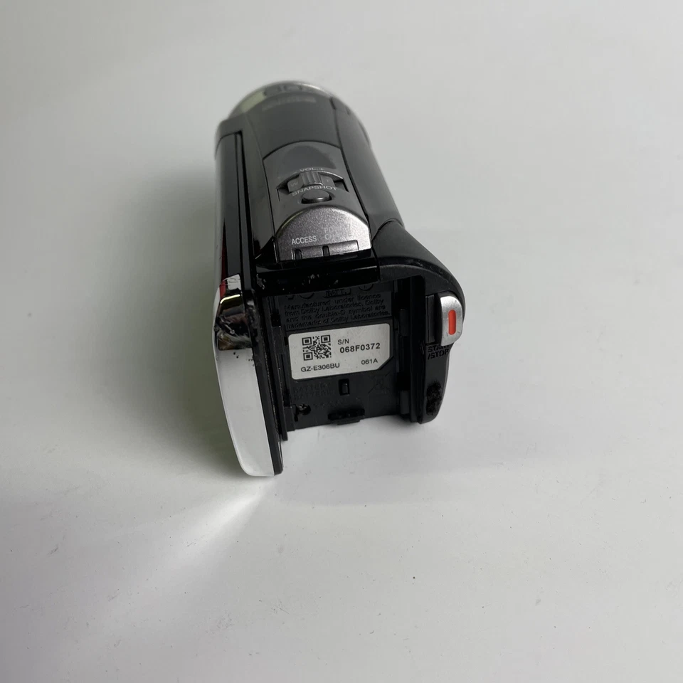 JVC Everio GZ-E100 GZ-E306BU Full HD 1920 x 1080 60x Camcorder Broken (working) - Image 2 of 4