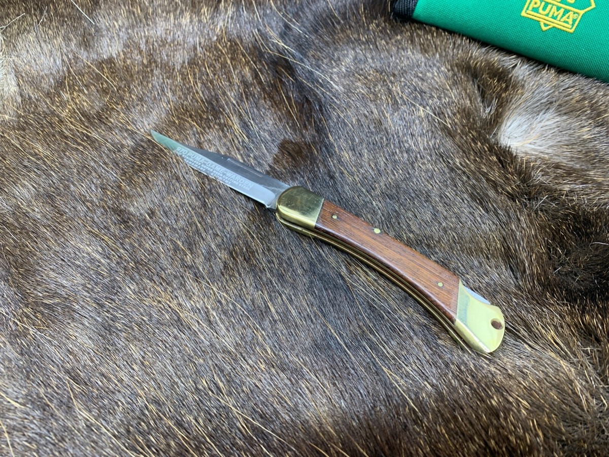 1977 Vintage 970 Puma Game Warden Knife & Jacaranda Handles 1977 Vintage 970 Puma Game Warden Knife & Jacaranda Handles