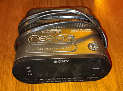 Sony Dream Machine ICF-C218 AM/FM Digital Clock Radio Alarm Snooze Sleep Black