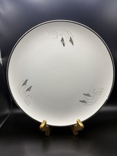 Fukagawa Arita Japan Dinner Plate Pattern 706  Hand Painted Porcelain 10 1/4