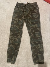 Levi s NWT Boys Jogger Pant Green Camo Print Size 12 Regular