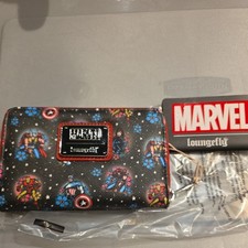 Cartera Loungefly Licenciada Marvel Vengadores Estampado Floral Tatuaje Cremallera Alrededor Nueva con Etiquetas
