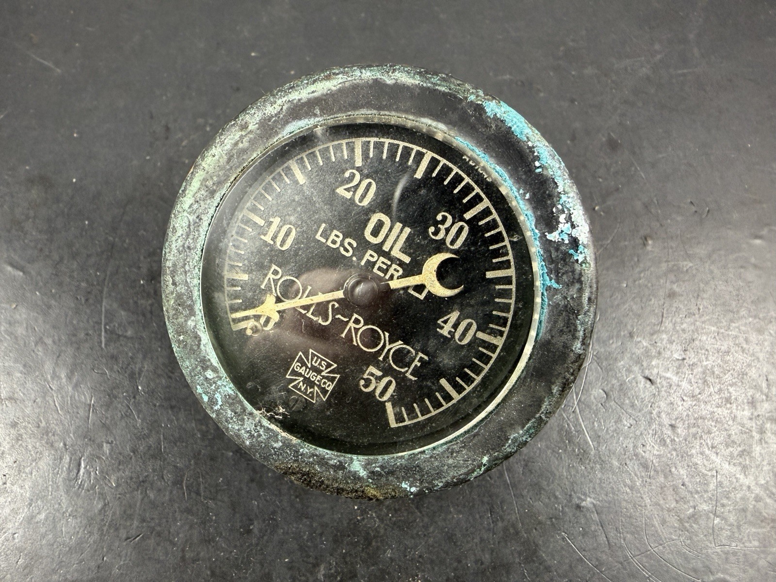 Rolls-Royce Silver Ghost Oil pressure gauge
