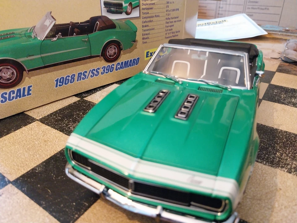 CHEVROLET CAMARO RS/SS 396 1:18 Automodell ExactDetails Replicas neuwertig OVP - Bild 2 von 4