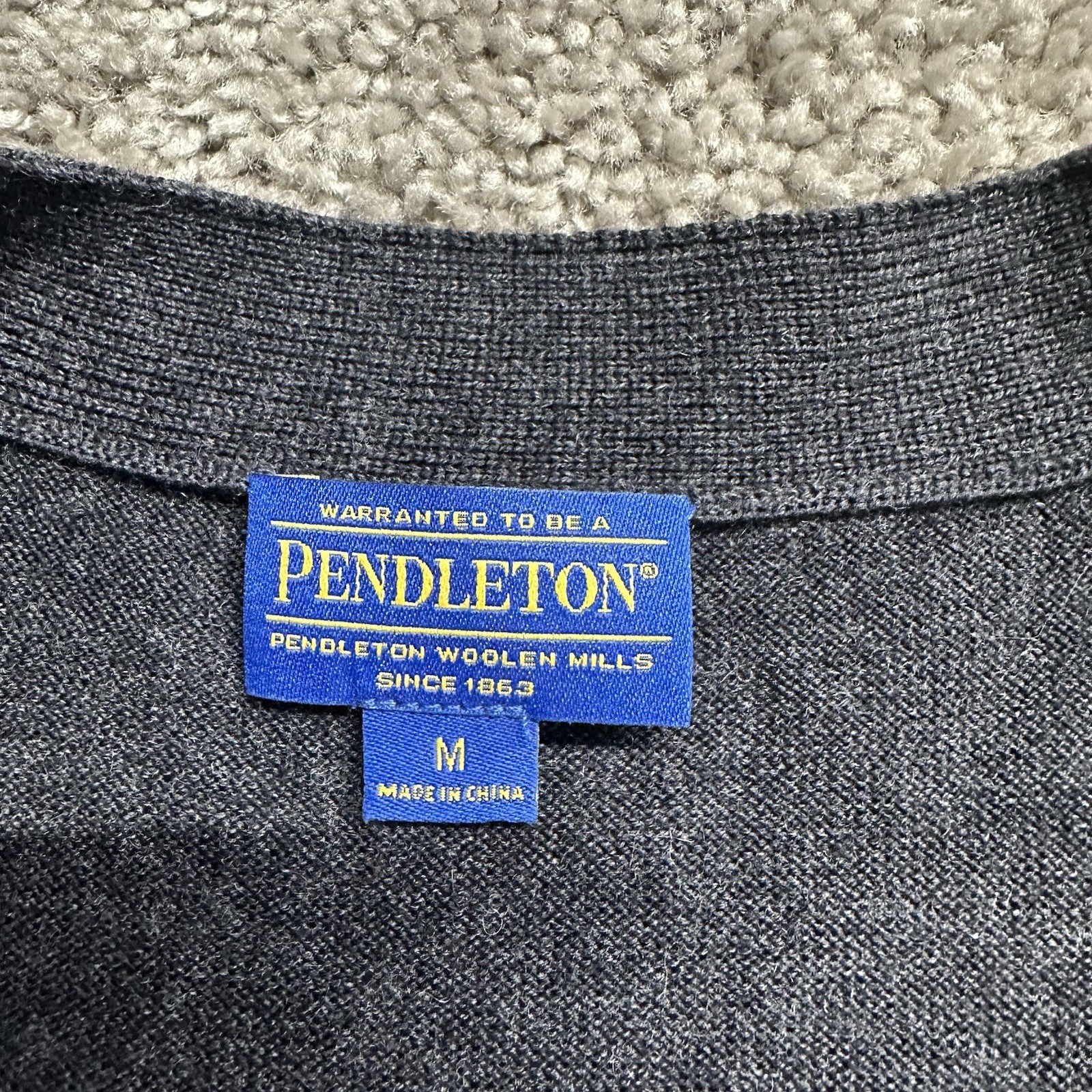 Pendleton Men's Long Sleeve Pullover Cardigan Swe… - image 7