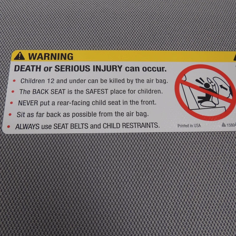 Sunshade Sun Visor LH Light Ash Gray 2015-19 Silverado Sierra 2500 3500 84247208 - Image 2 of 4