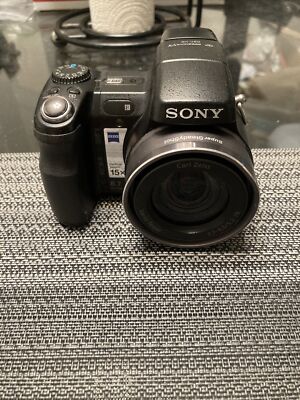 Sony Cyber-shot DSC-H9 8.1MP Digital Camera - Black WORKS GREAT!!  No Battery Or