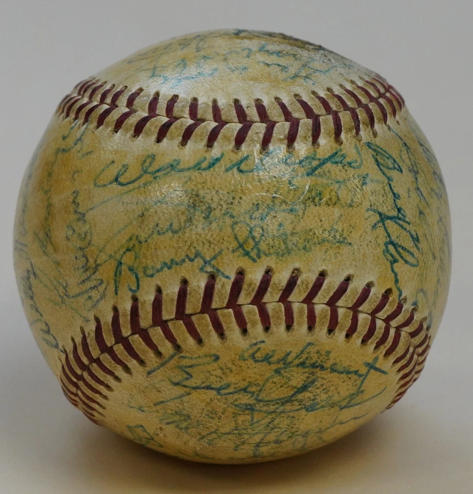 1959 Orioles 37x Team Signed Baseball PSA/DNA LOA Brooks Robinson & Hoyt Wilhelm - Image 3 of 4