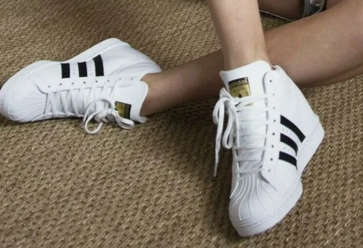 Women's Superstar Cloud White and Core Black Shoes, Women's & Originals