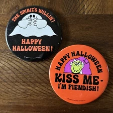 VTG American Greetings 1980 Happy Halloween! The Spirits Willin'!  & Kiss Me 4”