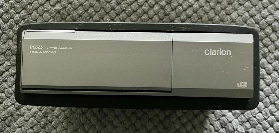 CLARION PRO AUDIO DC625 C-BUS 6 Disc CD Changer  - Image 3 of 4