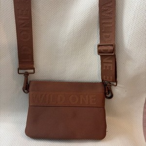 WILD ONE DOG TREAT POUCH & POOP BAG DISPENSER Wear 2 Ways CROSSBODY FANNY PACK