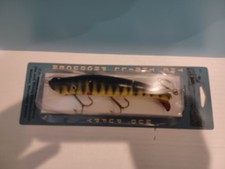 C.C. Roberts - Mud Puppy River Model 103 Lure - Yellow Perch - NOC - Musky