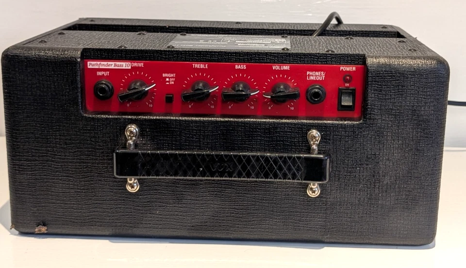 Excellent Vox Pathfinder Bass 10 Guitar Amplifier Amp 15W Combo PFB-10 - Image 2 of 4