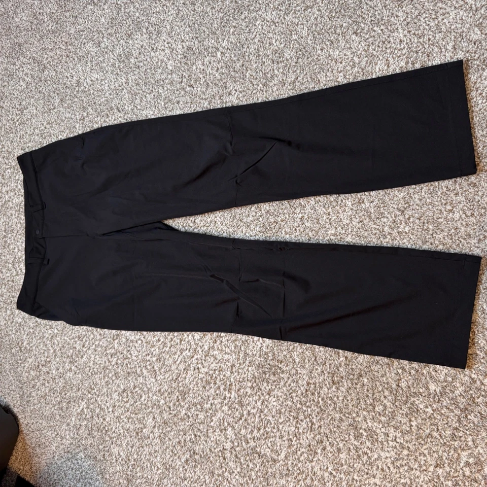 The North Face Men's 32x32 Paramount Performance Black FlashDry Hiking Pants - Image 2 of 4