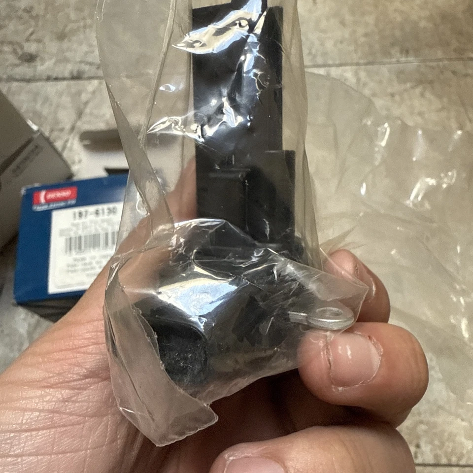 Sensor de flujo de aire de masa Denso 197-6130 para Subaru Crosstrek Forester Legacy Foto 3 de 4