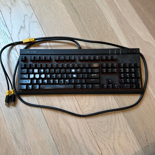Corsair STRAFE Mechanical Gaming Keyboard Heavy Pre Owned - 第 1/6 張圖片