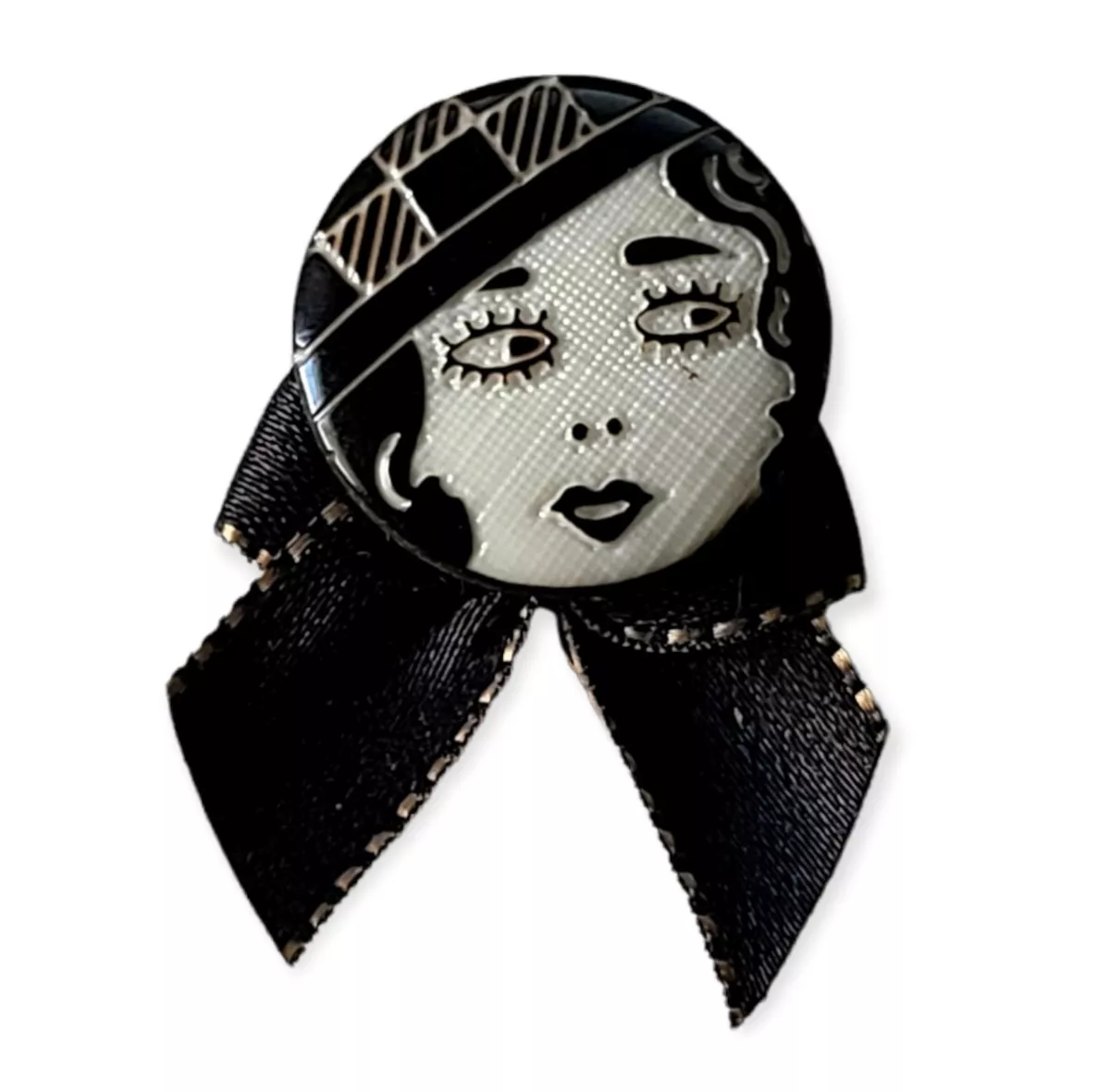 Laser clearance cut brooches