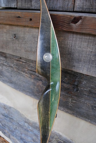 RIGHT HANDED BEAR ARCHERY “GRIZZLY” 45# 58” RECURVE BOW - Picture 3 of 17