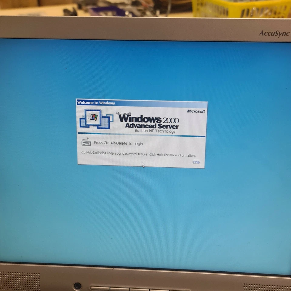 HP Server OpenView Storage Management Appliance iii 189715-003 - Image 2 of 4