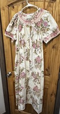 Sears Vintage Women's Sleepwear Floral Housecoat Robe Maxi Length Pink Size L