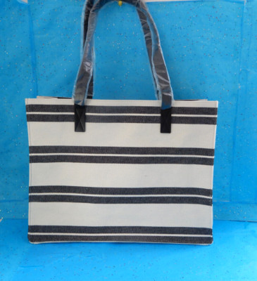 Saks Fifth Avenue Black/Ivory Canvas Cotton Cloth Tote Bag Purse Travel Shopper