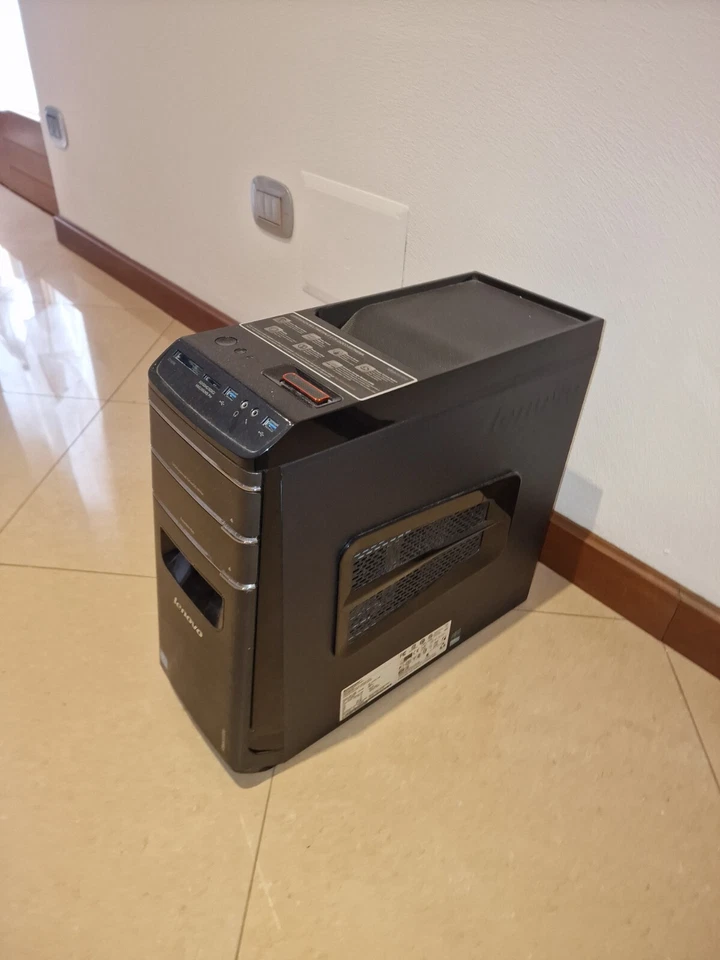 LENOVO Ideacentre k430 - Usato  - Immagine 2 di 3