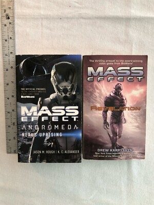 Mass Effect Book Lot of 2