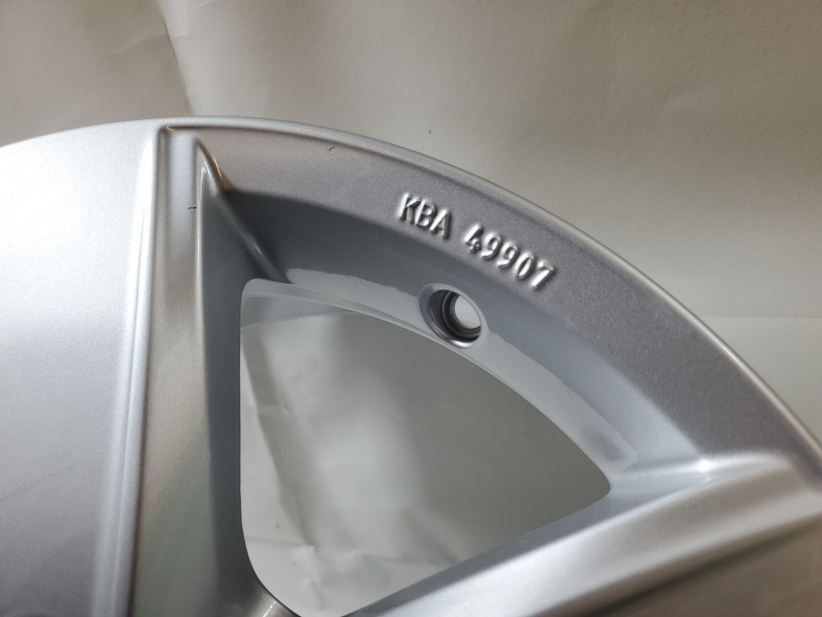 VW T5 T6 MULTIVAN 16' ALLOY WHEEL 6,5Jx16H2 ET51 5x120 7E0071496