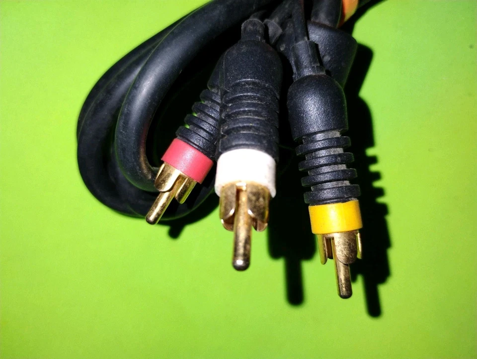 OEM Xbox - Super Audio Video SAV Cable Adapter Composite S-AV RCA Cord - Image 3 of 3